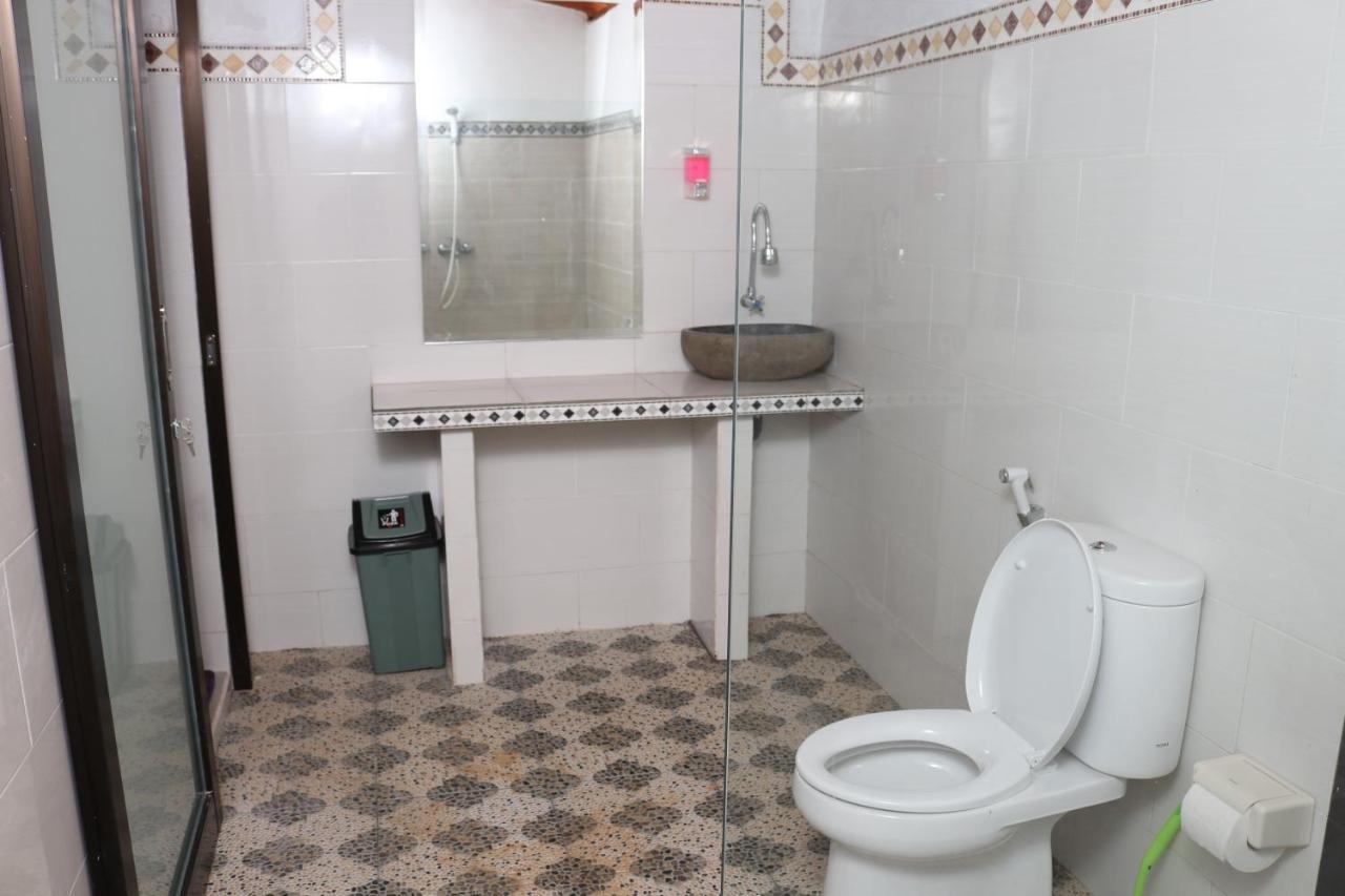 Dangin Kubu Bungalow Sakti Buitenkant foto
